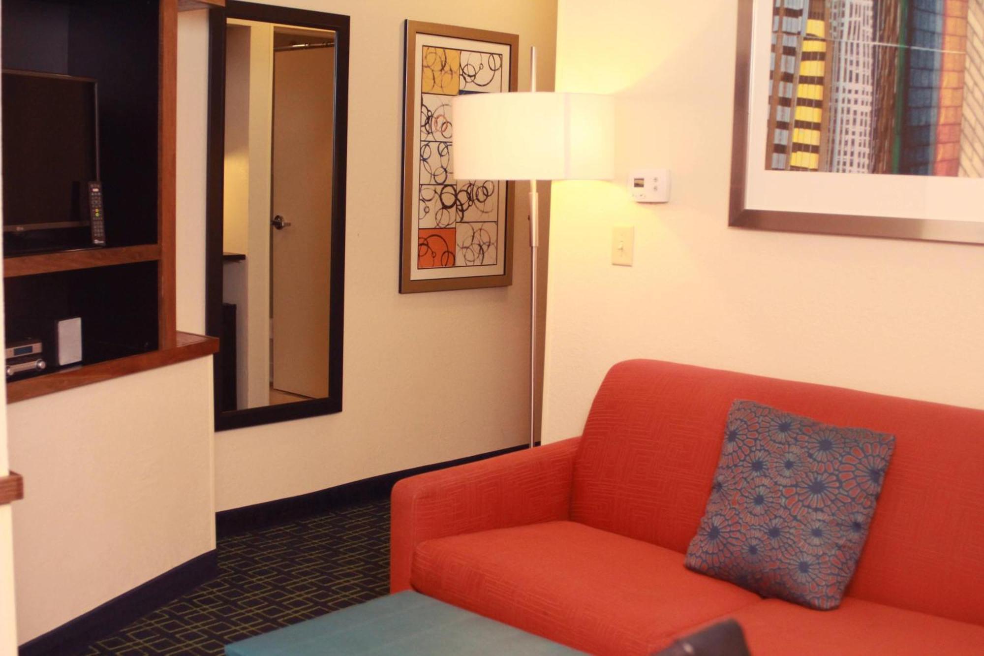 Fairfield Inn & Suites By Marriott Fairmont Exterior foto